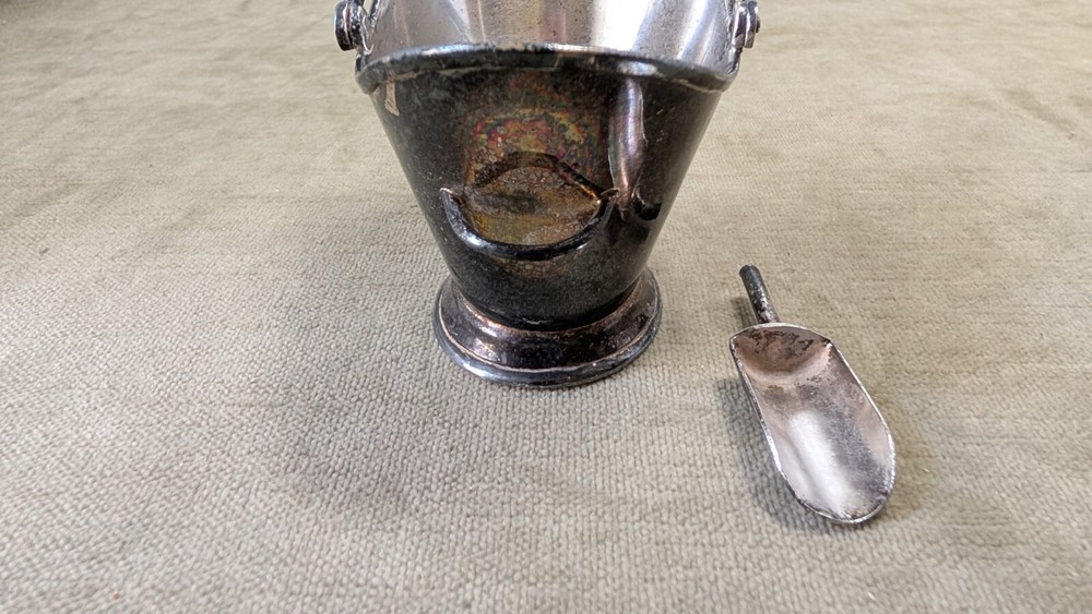 Vintage silver platted sugar dish with small scoop