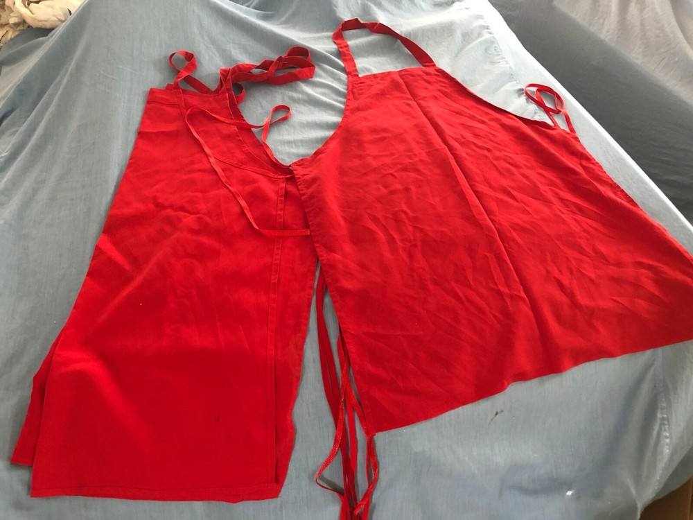 5 each * Red Aprons - Commercial Grade