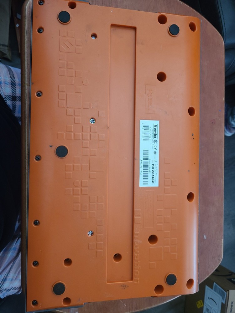 Novation Launchkey 25 MIDI keyboard controller - No Power Cord