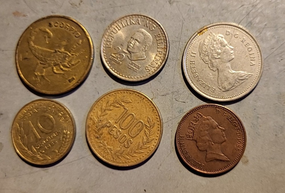 Coins from Various Countries 6pcs  j6