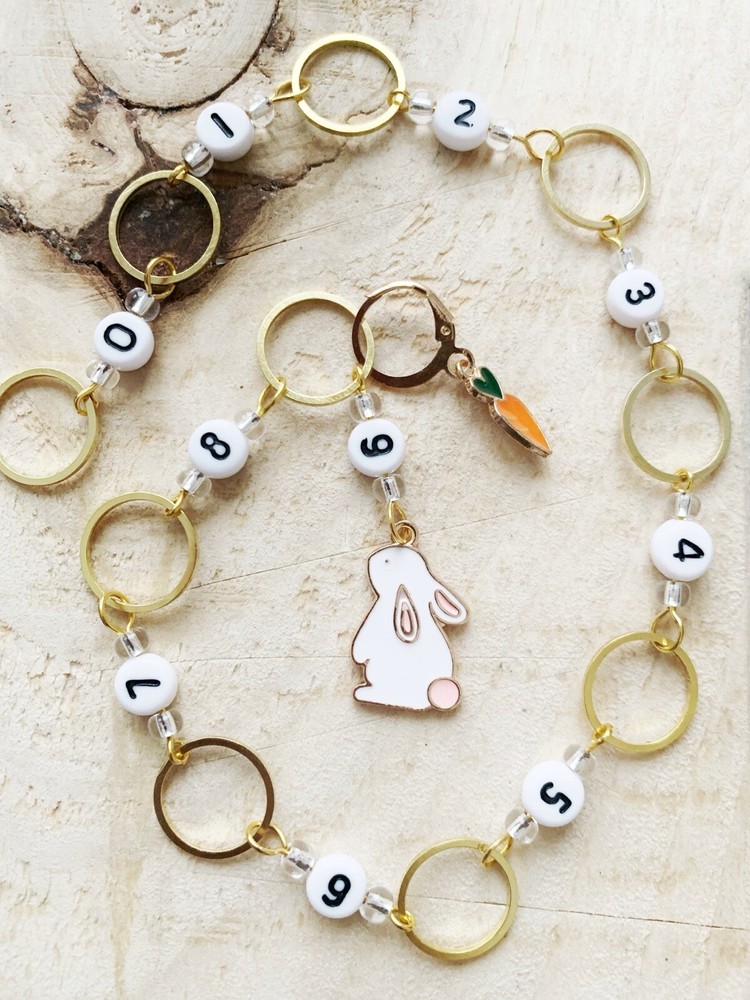 Rabbit chain row counter for knitting
