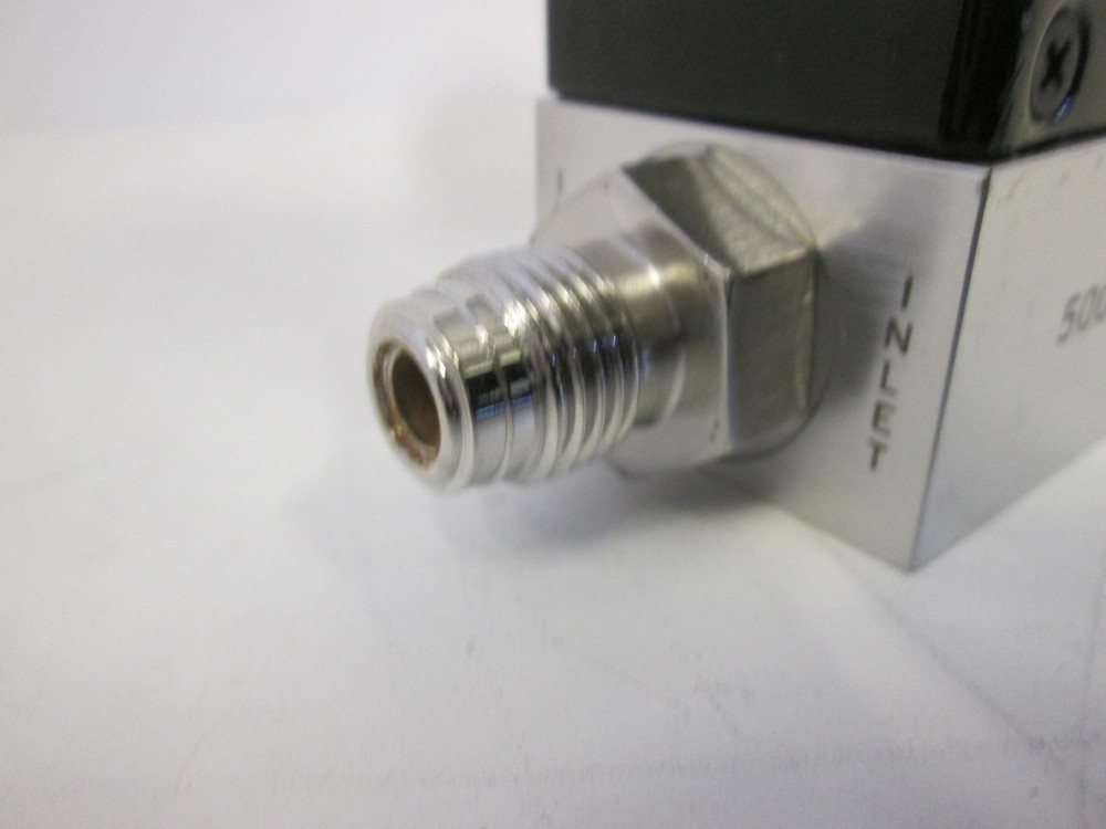 Unit Instruments, UFC-1100A, Mass Flow Controller, 100 SCCM, Cl2, Used