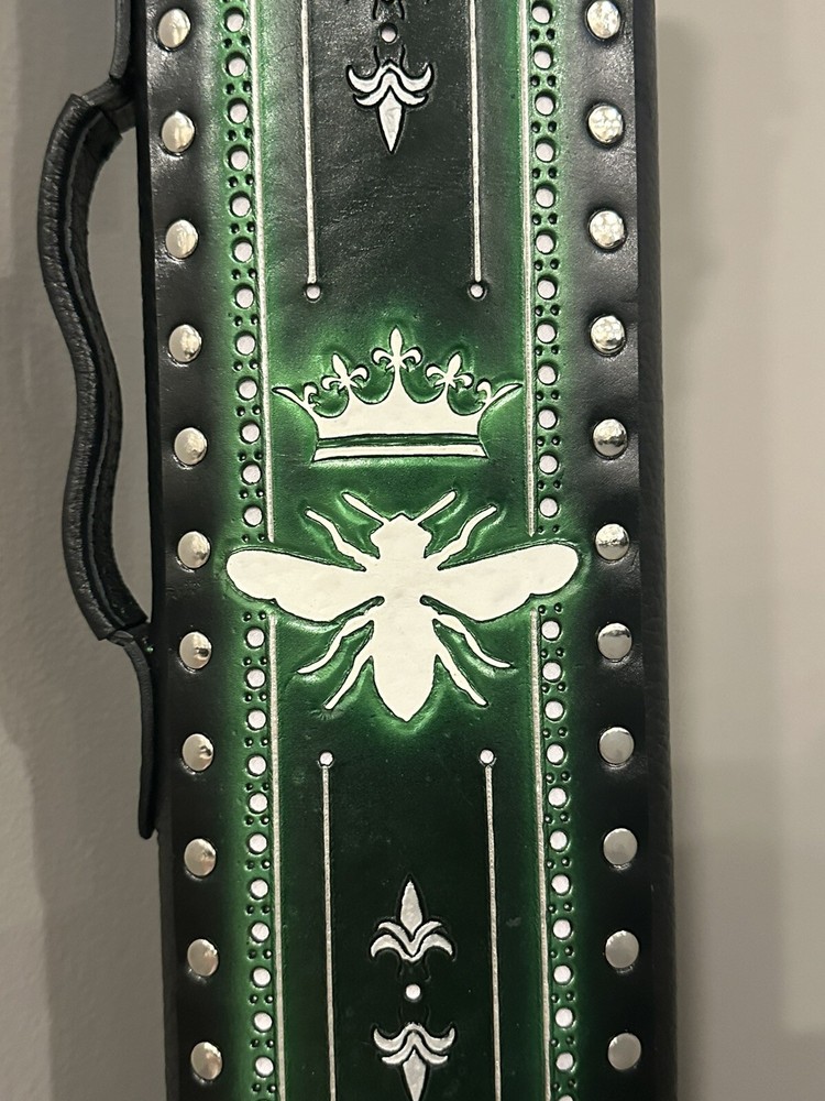 Volturi Queen Bee cue case 2x4