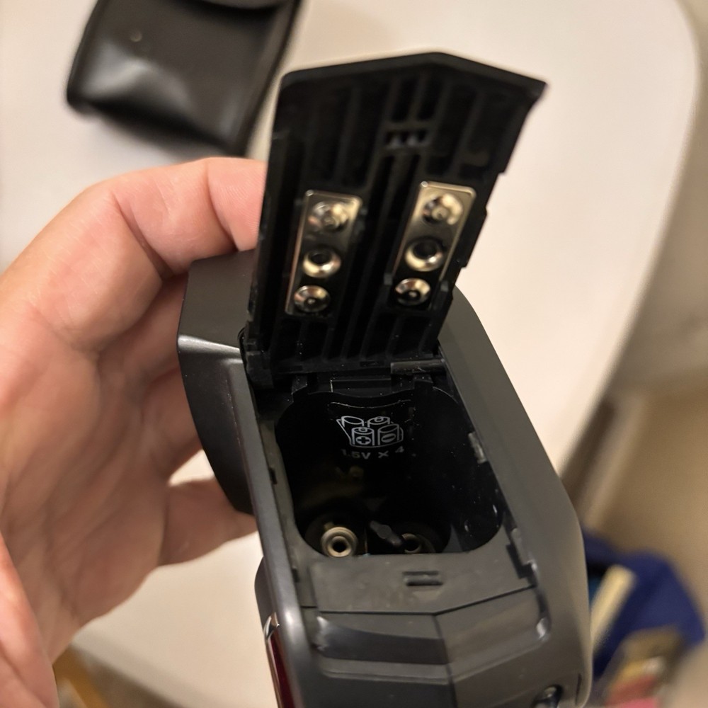 Canon Speedlite 220EX Shoe Eos Camera Mount Flash