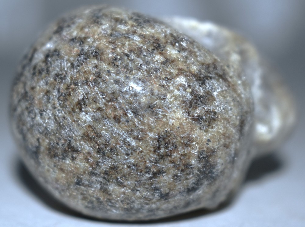Granite Skull 1.9"/82 Grams
