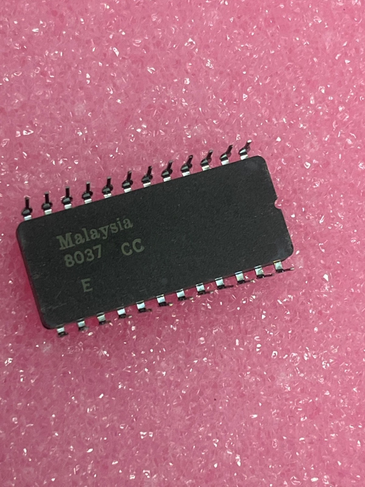 Intel D2716 IC, EPROM, 2KX8, MOS, DIP, 24PIN, CERAMIC - NEW!