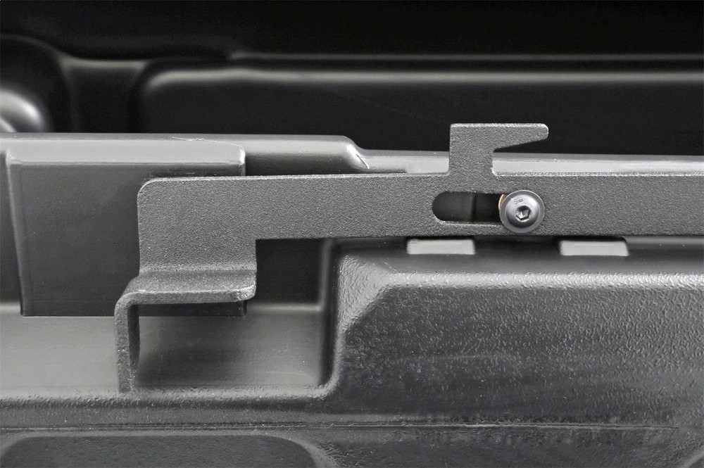 Dee Zee DZ6163P Specialty Series Poly Crossover Tool Box