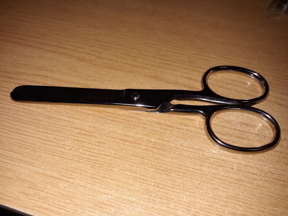 Klein Tools 446 Heritage Cutlery 6" Safety Scissors with Large Ring No. 46 SHARP