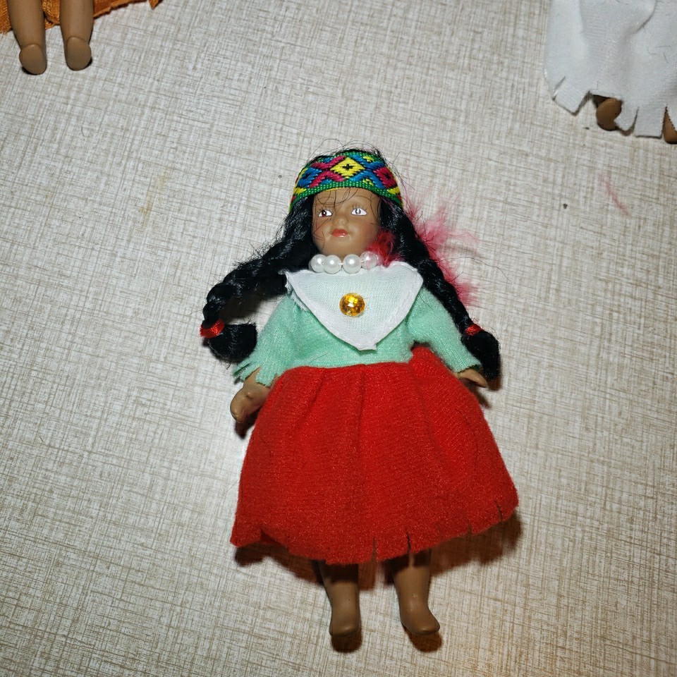 Peruvian Traditional Costume Dolls, Folk Art Tourist Souvenirs Lot Of 5 Handmade