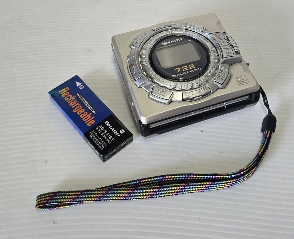 Sharp MD-MS722 Portable Minidisc MD Player Recorder Working