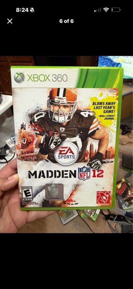 Microsoft Xbox 360 White Console Bundle Kinect Wi-Fi Controllers Madden NFL 12