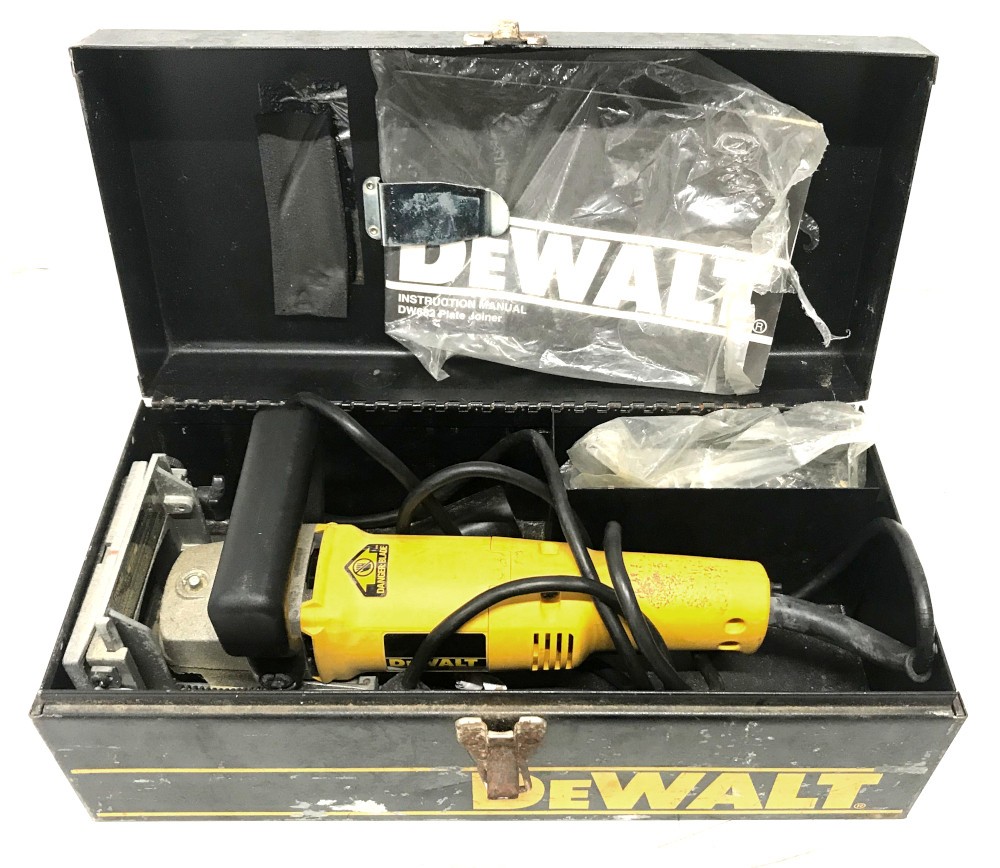 DeWalt DW682 Plate Joiner w/Case