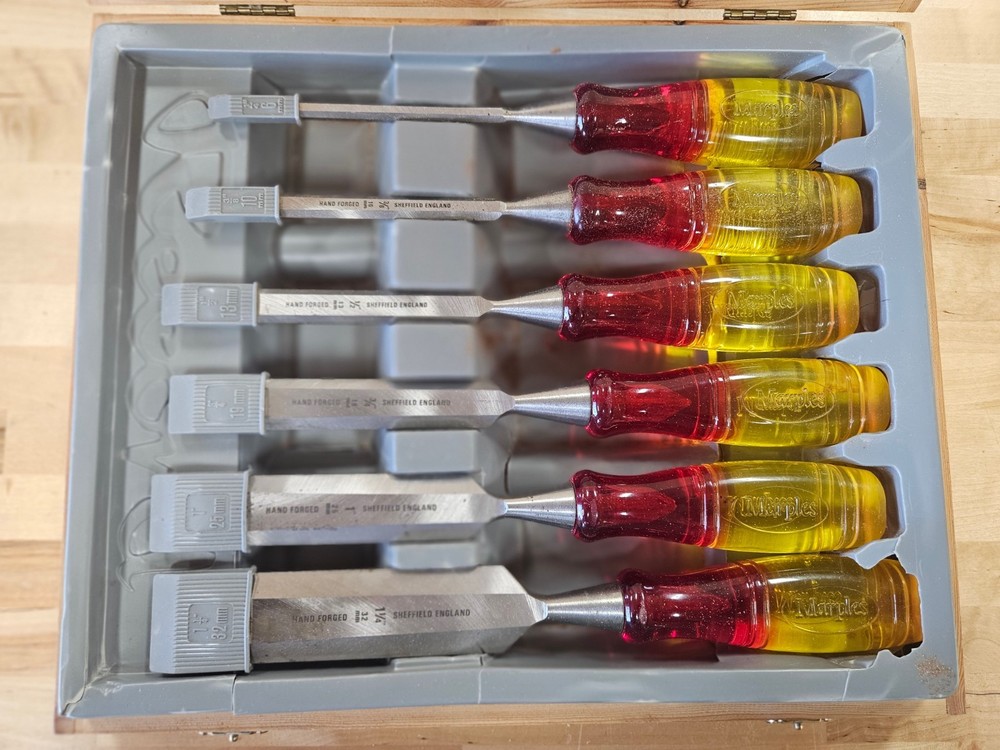 New Unsed Vintage Record Marples Splitproof Bevel Edge Chisel Set -- Not Irwin!