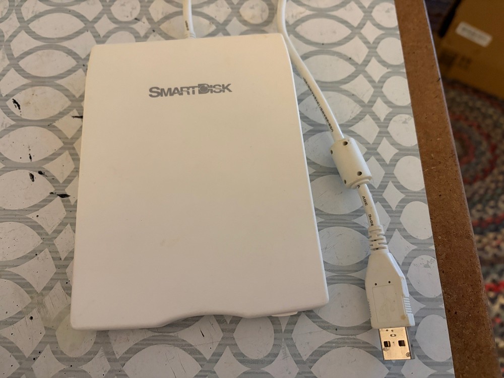 SMART DISK Model FDUSB-TM2 3.5" external Floppy Disk. Selling As Is.