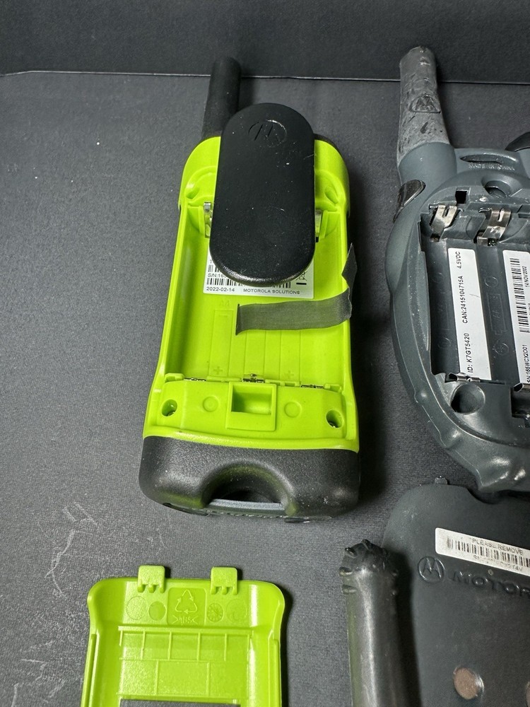 LOT-8 Motorola Talkabout WORKING