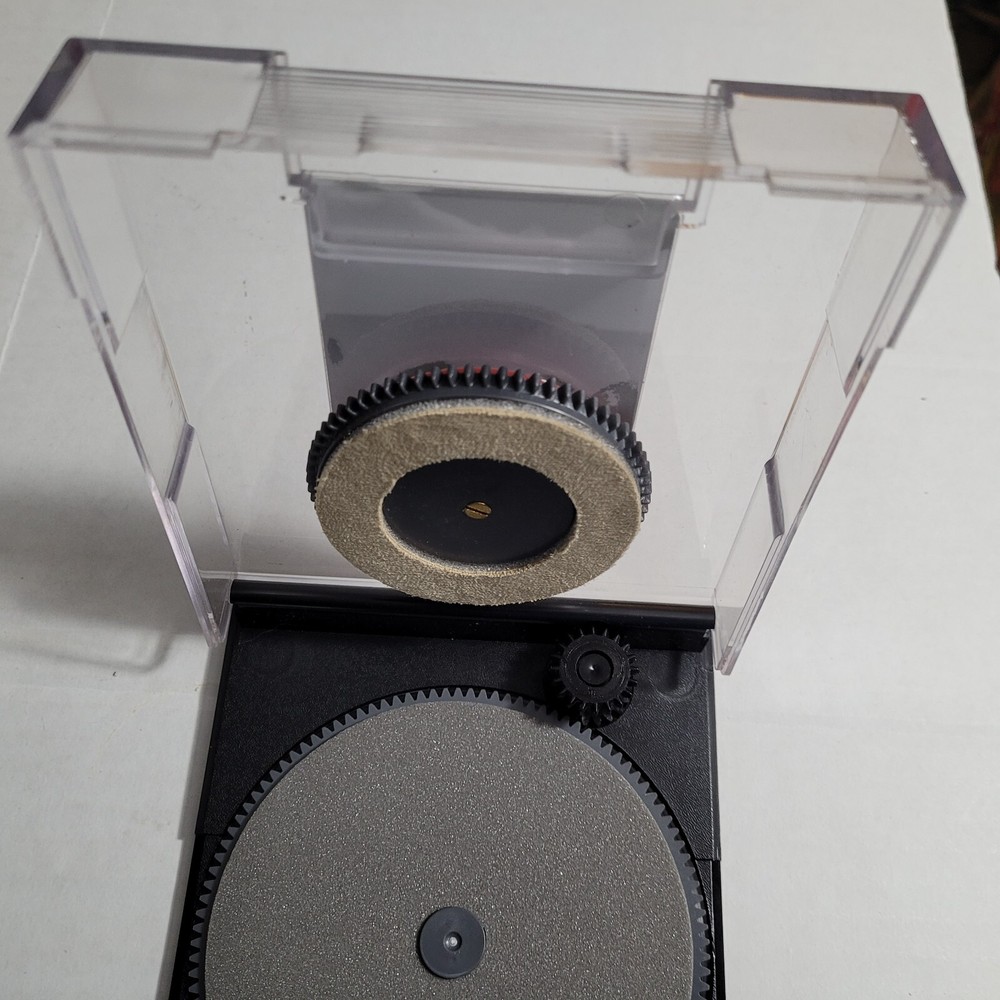 Sentry Compact Disc Cleaning System CD003