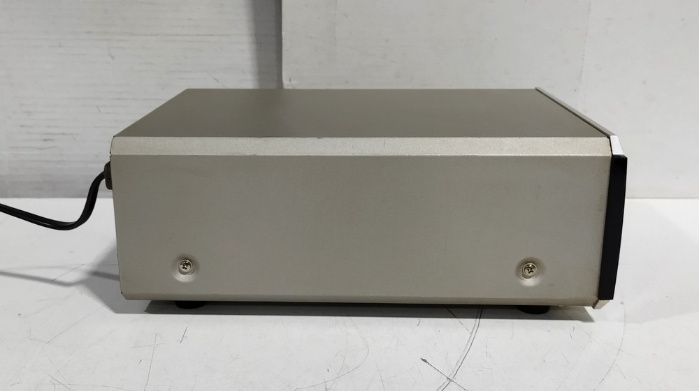 Yamaha CDX-E100 Single Disc Tray Compact Disc Vintage CD Player System