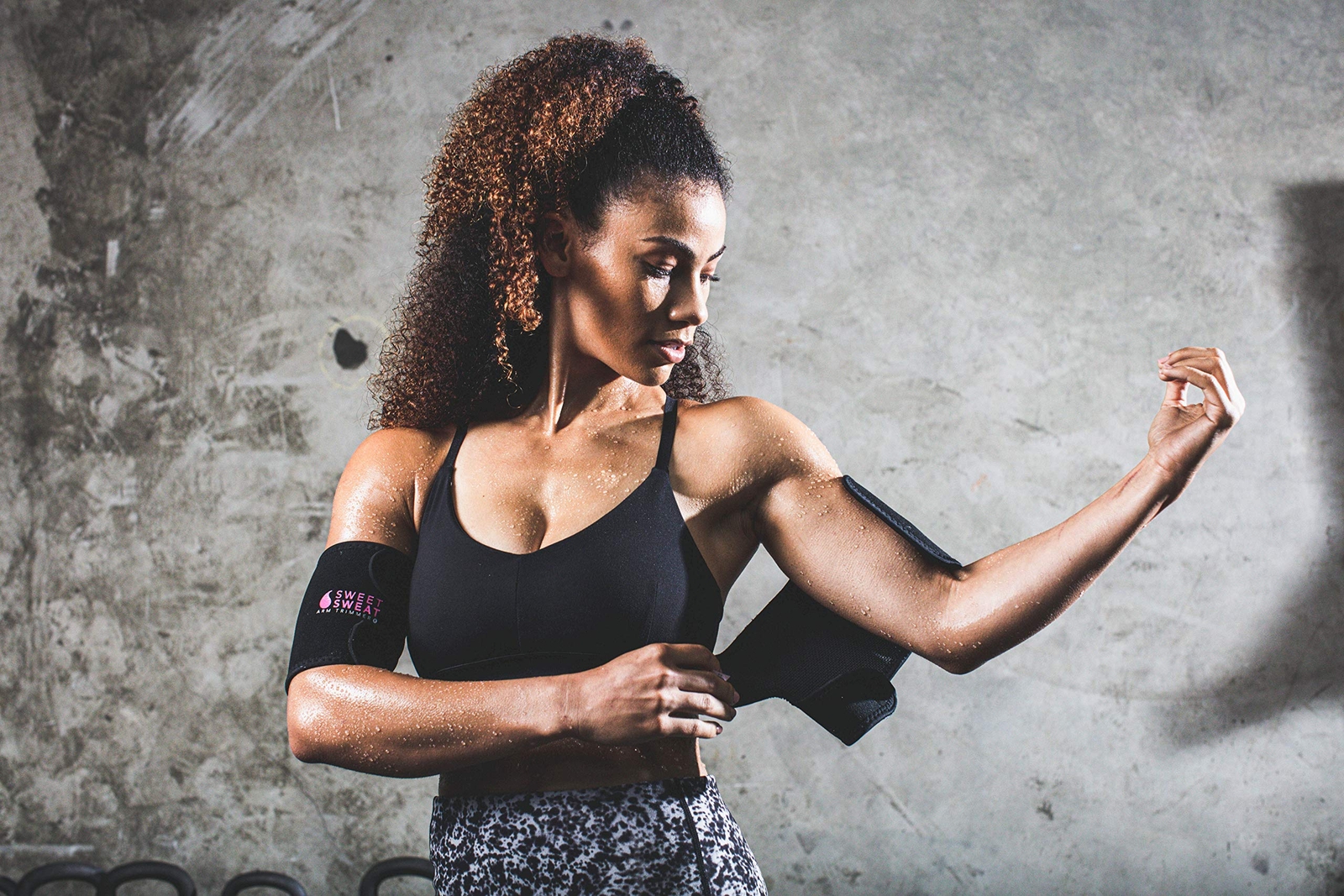 Sweet Sweat Arm Trimmer - Pink Small (14 x 5.25in) + Mesh Bag for Wash / Storage