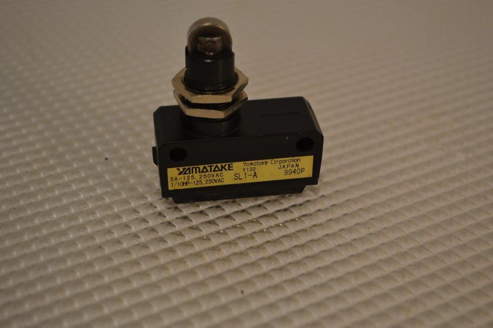 ONE USED YAMATAKE MICRO SWITCH SL1-A.