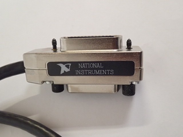 NATIONAL INSTRUMENTS 183285C-01 TYPE X13 1 METER CABLE GPIB