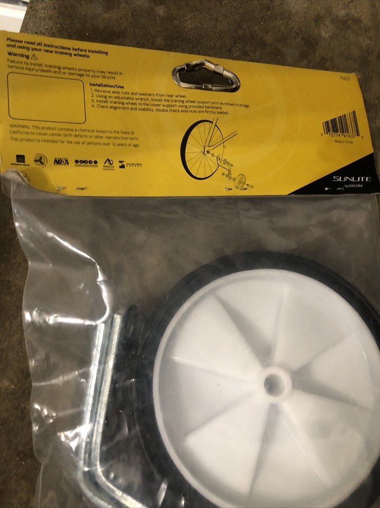 NEW Sunlite Training Wheels 12`-16`