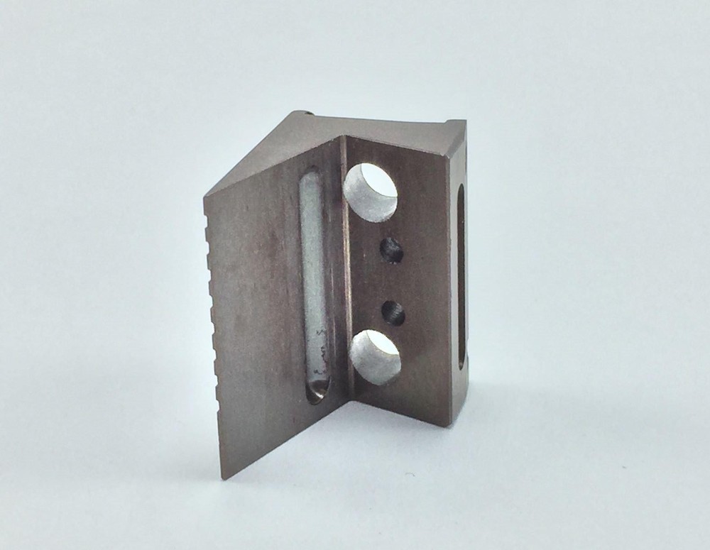 Nordson 297237 Spray Nozzle 8-Openings Coating Width 17mm