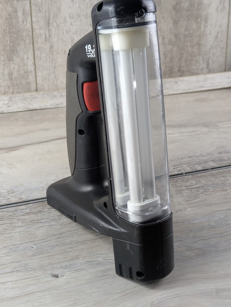 Craftsman C3 19.2v Volt Fluorescent Flashlight Worklight Tested NO BATTERY