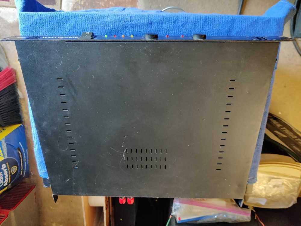 SoundTech PS802 Power Amplifier