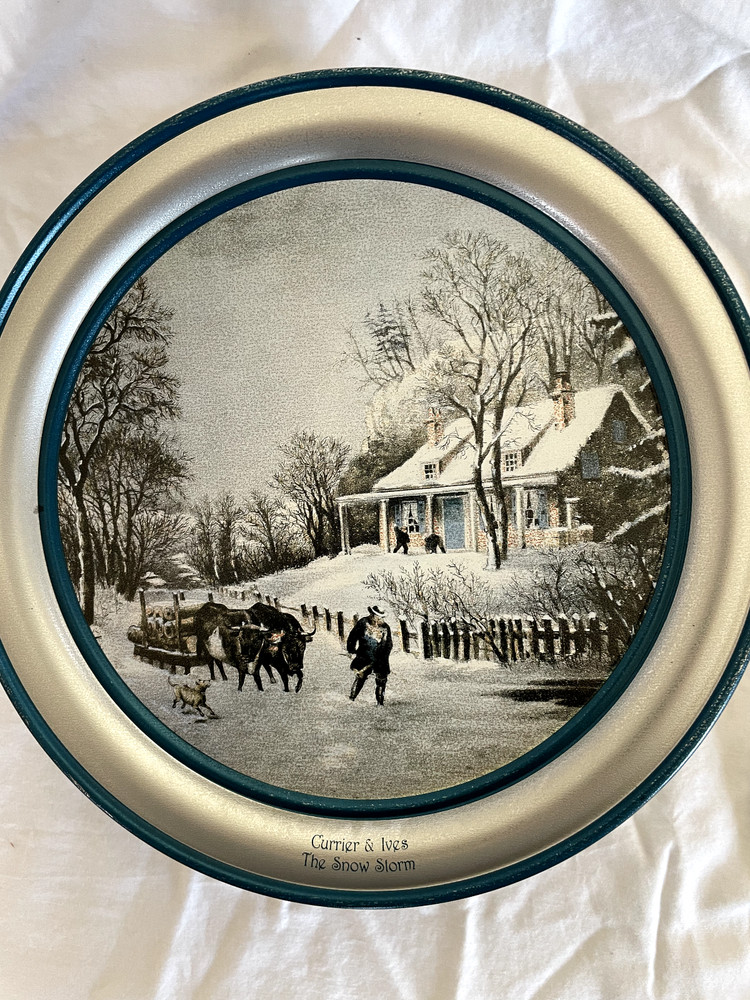 Currier & Ives 'The Snow Storm'  10" Tin Container