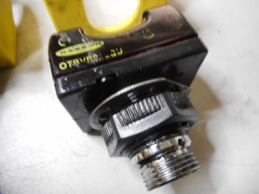 BANNER OTB -- OPTICAL TOUCH BUTTON -- Qty of 2 -- ZERO FORCE -- OTBVR81LQD