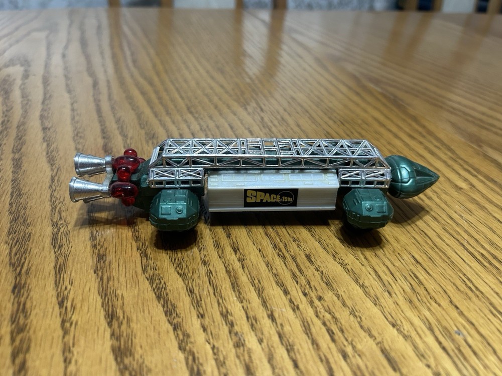 Vintage Space 1999 Eagle One By Azark-Hamway Plastic Pull Back Vehicle