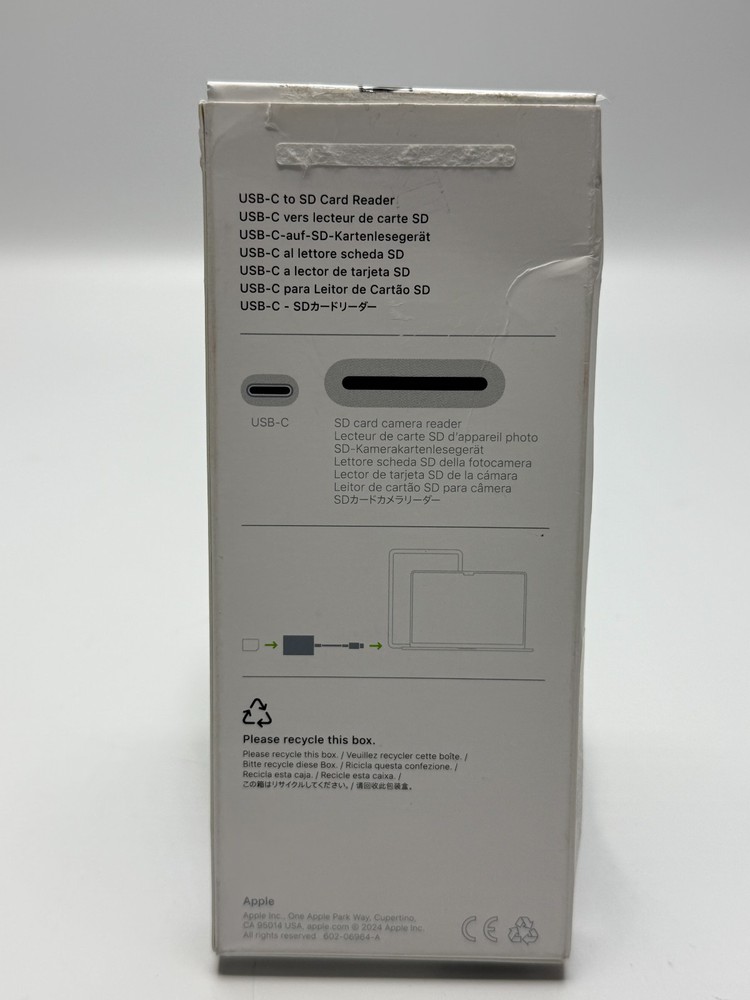 Apple USB-C to SD Card Reader Cable for iPad Pro (3rd Generation) - White