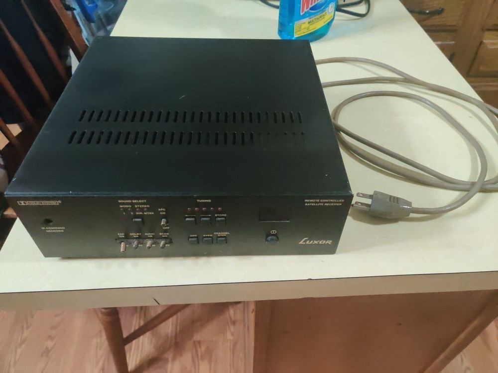 Luxor Satellite Controlled Receiver 9550 Dolby
