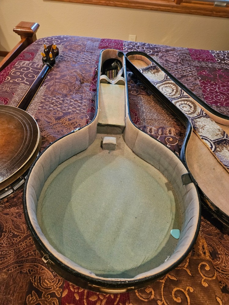 B&D 4 string Senatora used Banjo