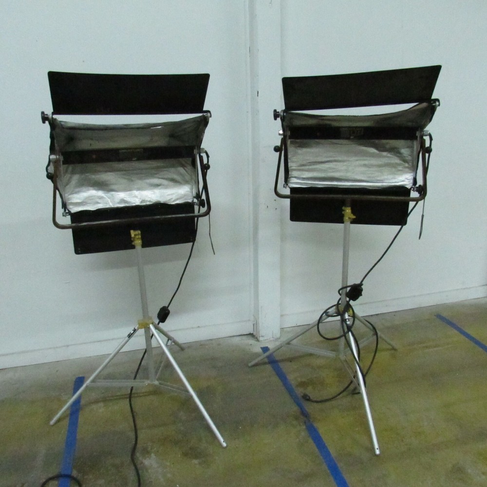 Lowel Softlight 2 with Stand