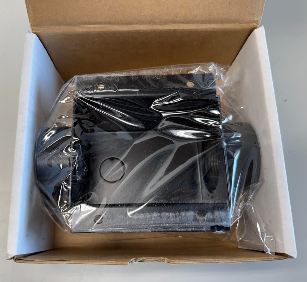 Nigel B PEBPMV Accessories Plenum Equipment Box Pole Mount Version