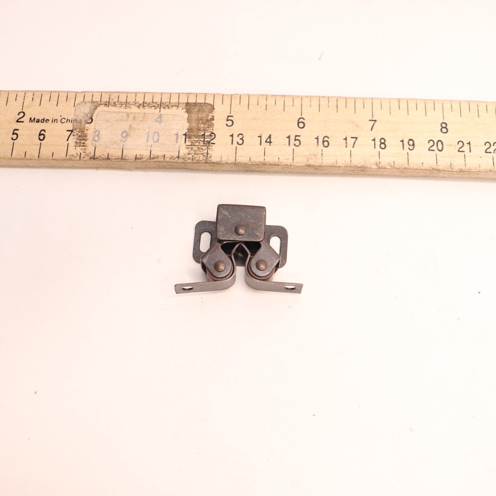 Richelieu Double Roller Catch Antique Copper BP603M41