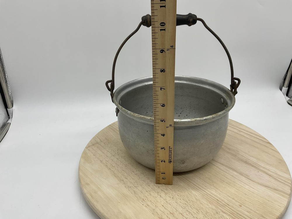 Vintage Aluminum Campfire Pot Kettle Bail Handle Rustic Primitive Cookware