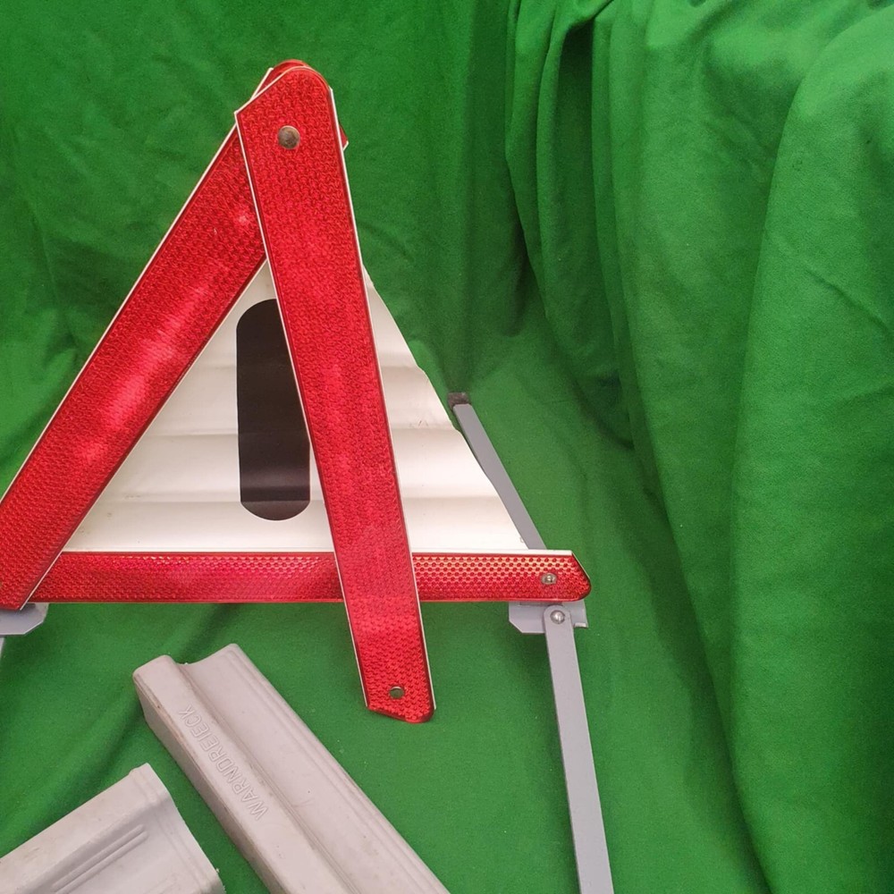 Warndreieck K13755 Warning Triangle Vintage Fully Functioning Good Condition