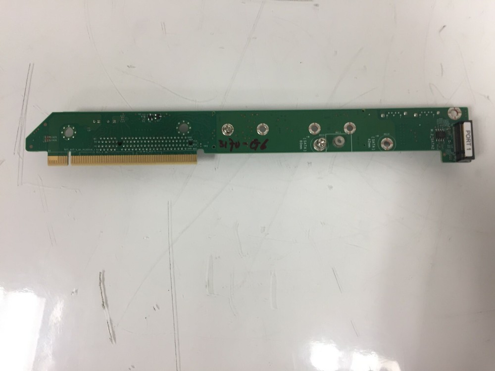 Super Micro RSC-UM2R-8-NI22 Riser Card