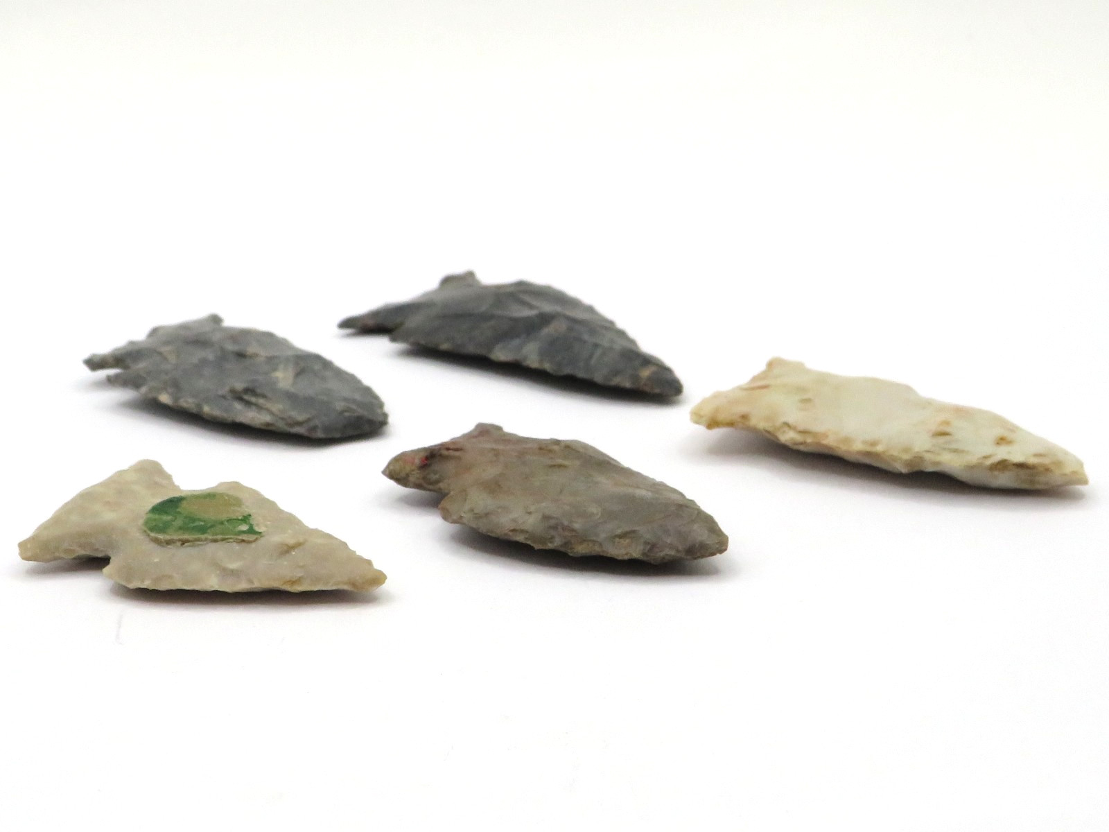 5pc LOT of NOTCHED INDIAN ARROWHEAD - AUTHENTIC w GREAT COLORS**