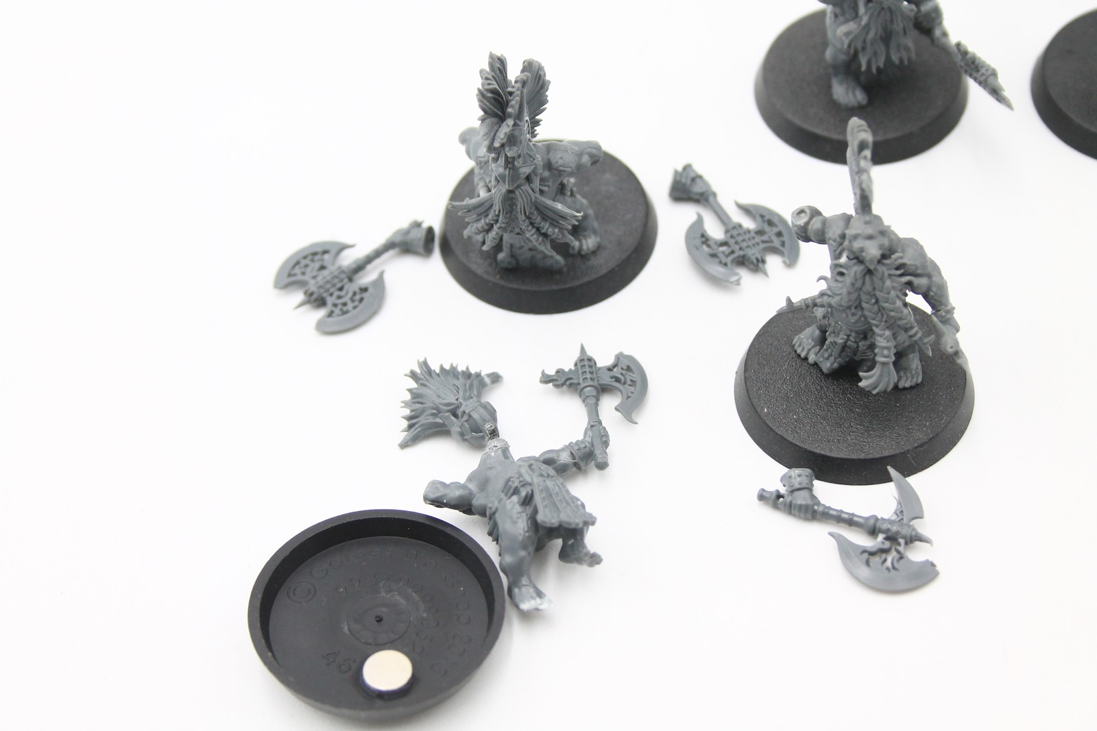 Used Warhammer AoS Fyreslayers: Battlesmith, Vulkite Berzerkers (10)