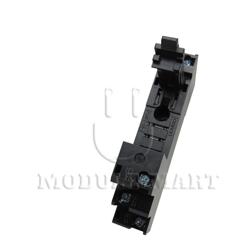 NEW Omron P2RFZ-08-E Universal Socket P2RFZ08E 1PCS