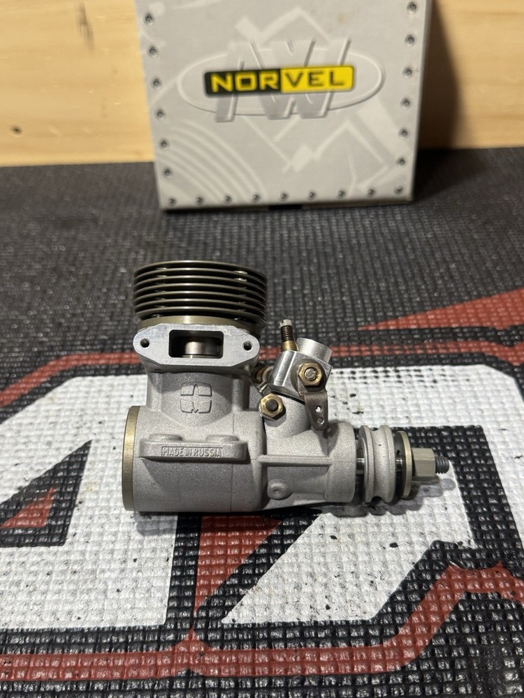 NORVEL AME 40 BIG MIG Nitro Engine