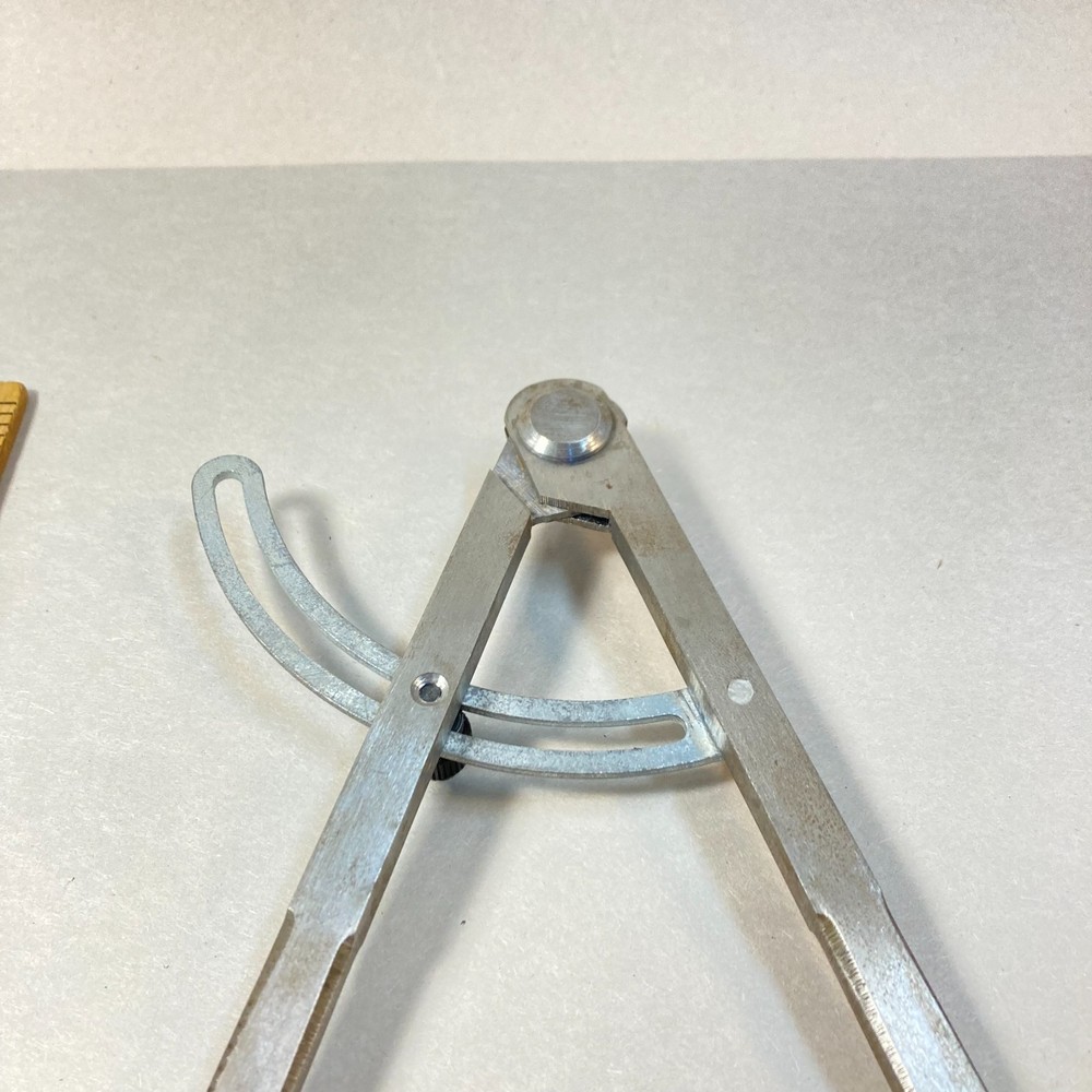 Vintage Wing Divider Compass Adjustable Hinged Joint 11" Flat Leg