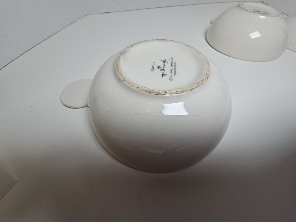 Hallmark Snowflake Nesting Ceramic Measuring Cups Set Of 3
