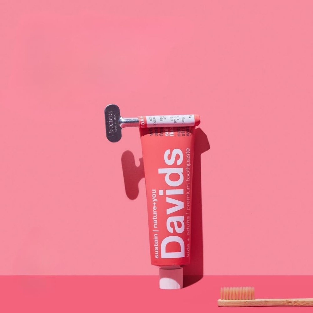 Davids Toothpaste Tube Squeezer, Dispenser Roller, Metal Key,...