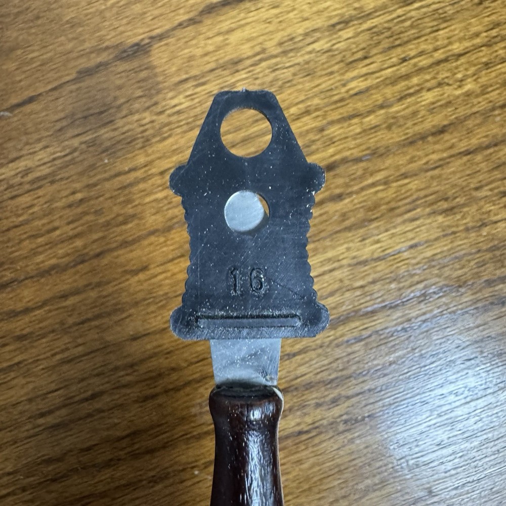 UTW Striking Knife