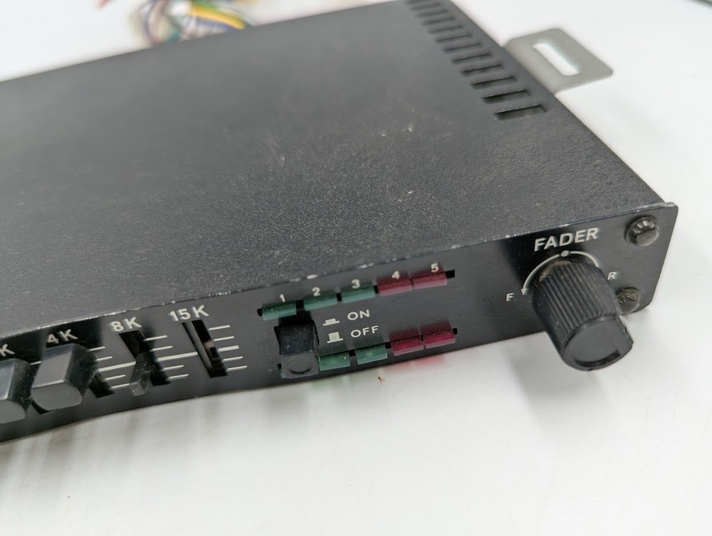 ELTA 8910 Graphic Equalizer - Untested