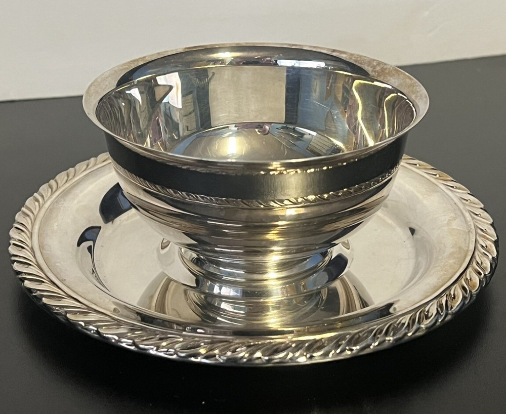 Oneida LTD Silversmiths Bowl W/Attached Dish